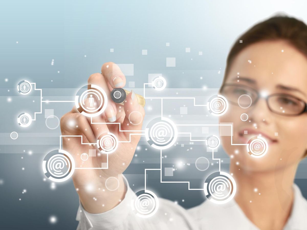 Jak nowoczesne technologie rewolucjonizują zarządzanie projektami i analizę biznesową w polskich firmach
