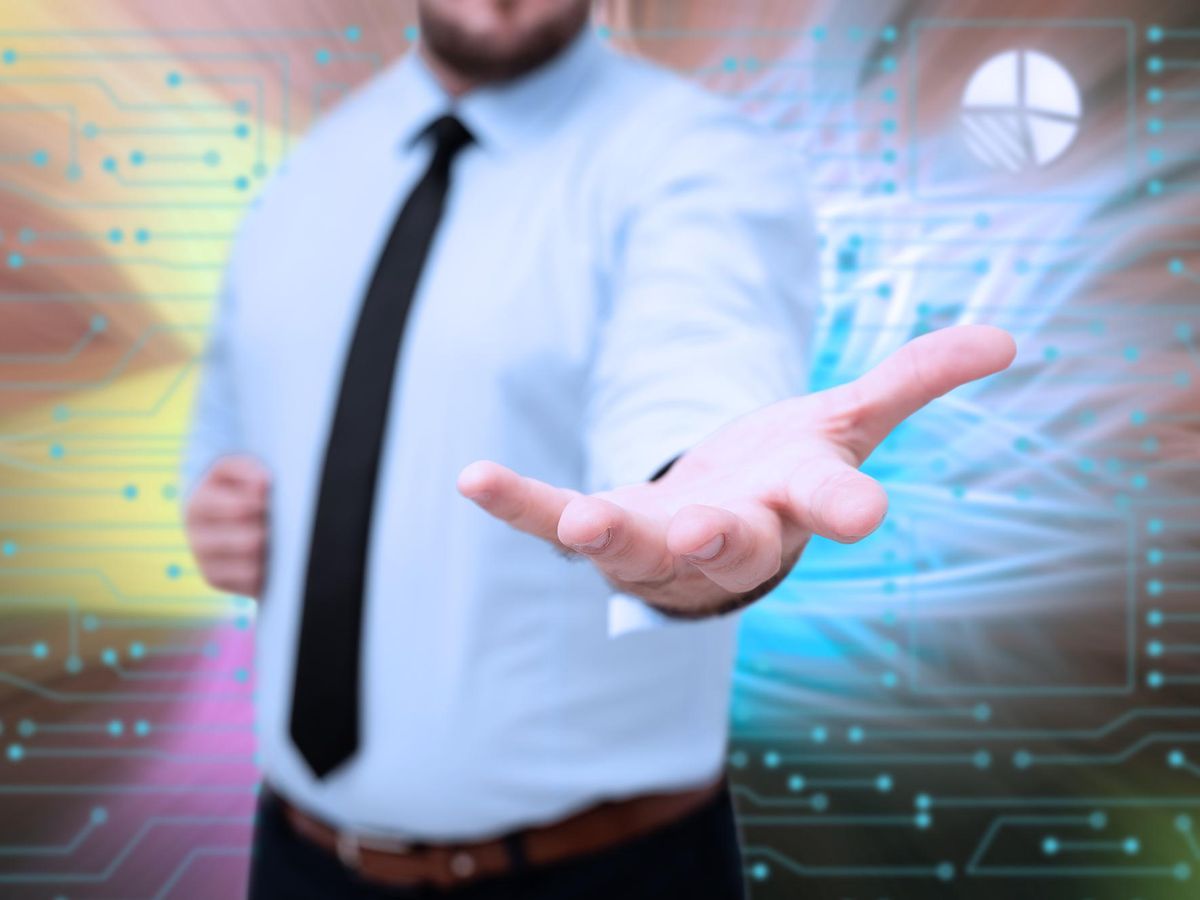 Jak nowoczesne technologie IT wspierają rozwój małych i średnich firm w Polsce